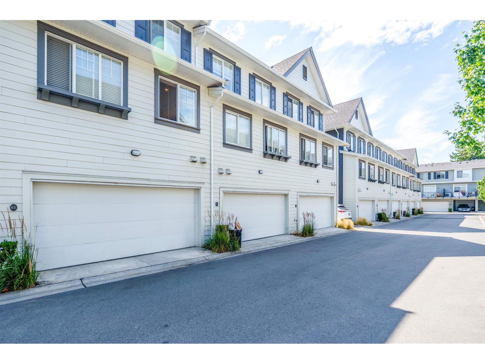 4 Bed, 4 Bath House for Rent in Surrey – 63 15778 85 AVENUE, Surrey – MLS# R3149736 - Image 2