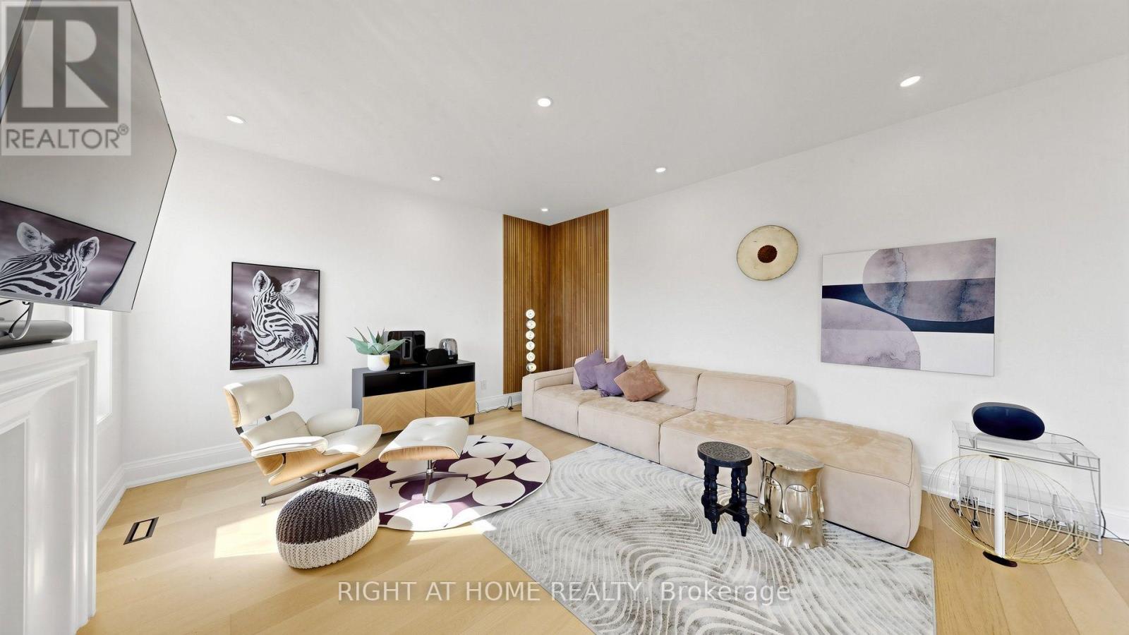 19 HEANEY COURT - 10
