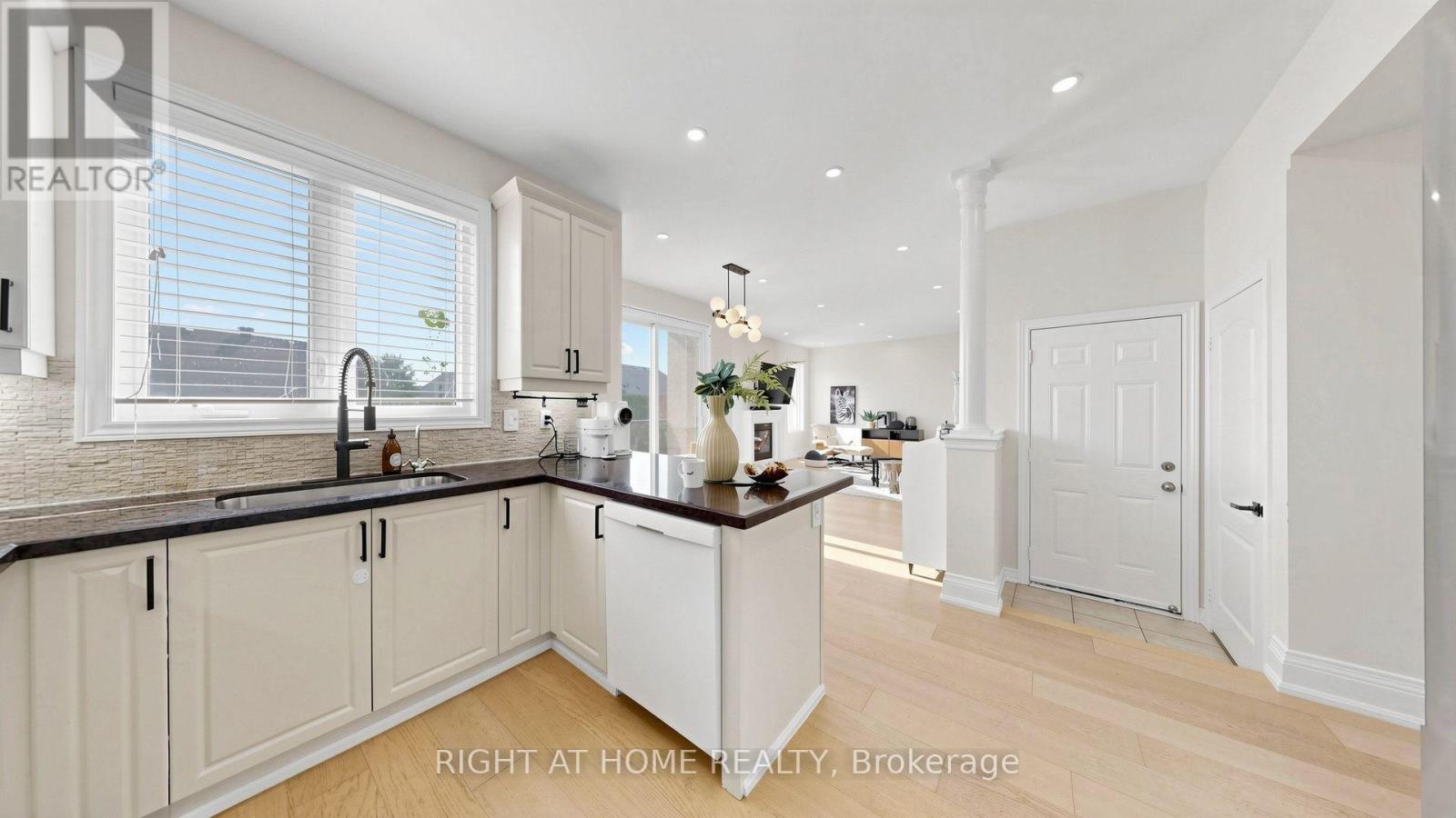 19 HEANEY COURT - 16