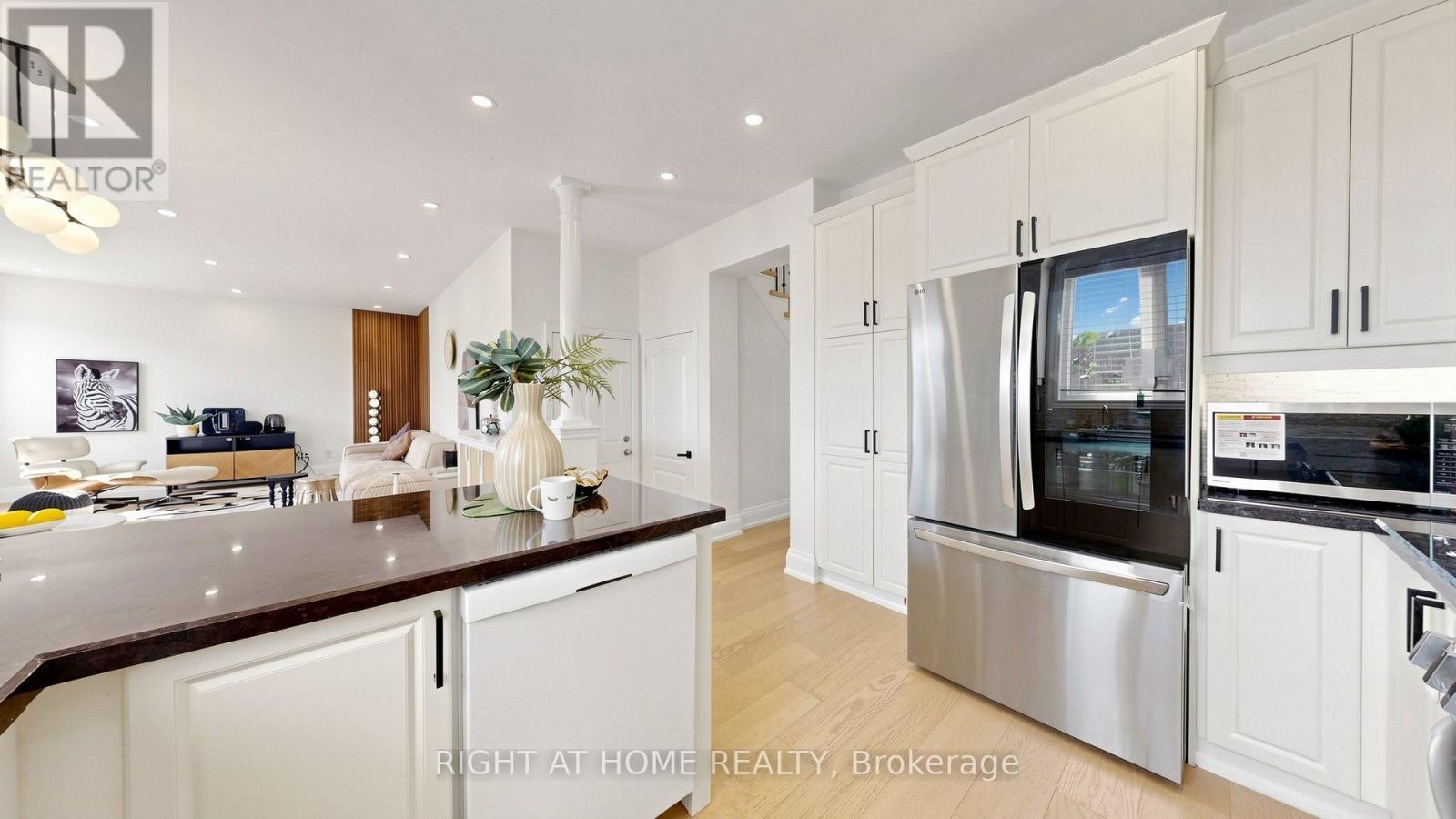 19 HEANEY COURT - 17