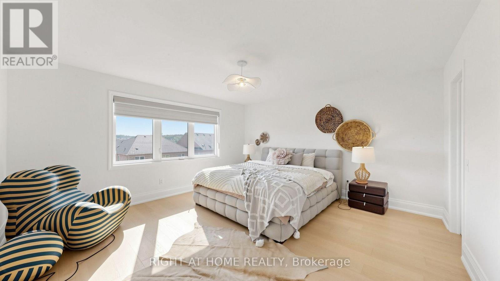 19 HEANEY COURT - 25