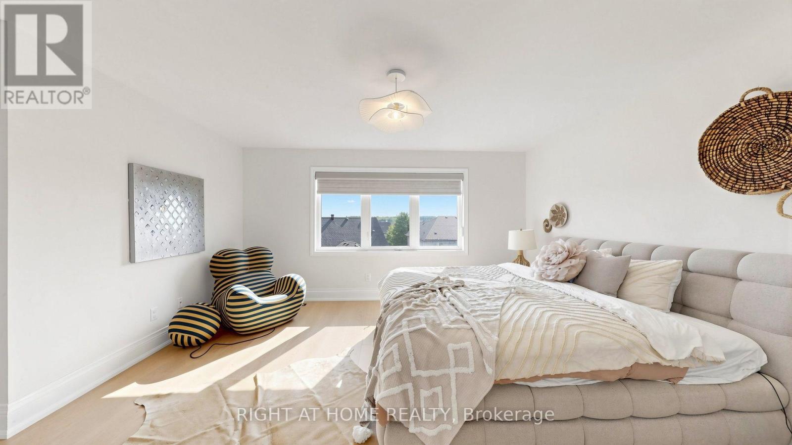 19 HEANEY COURT - 27