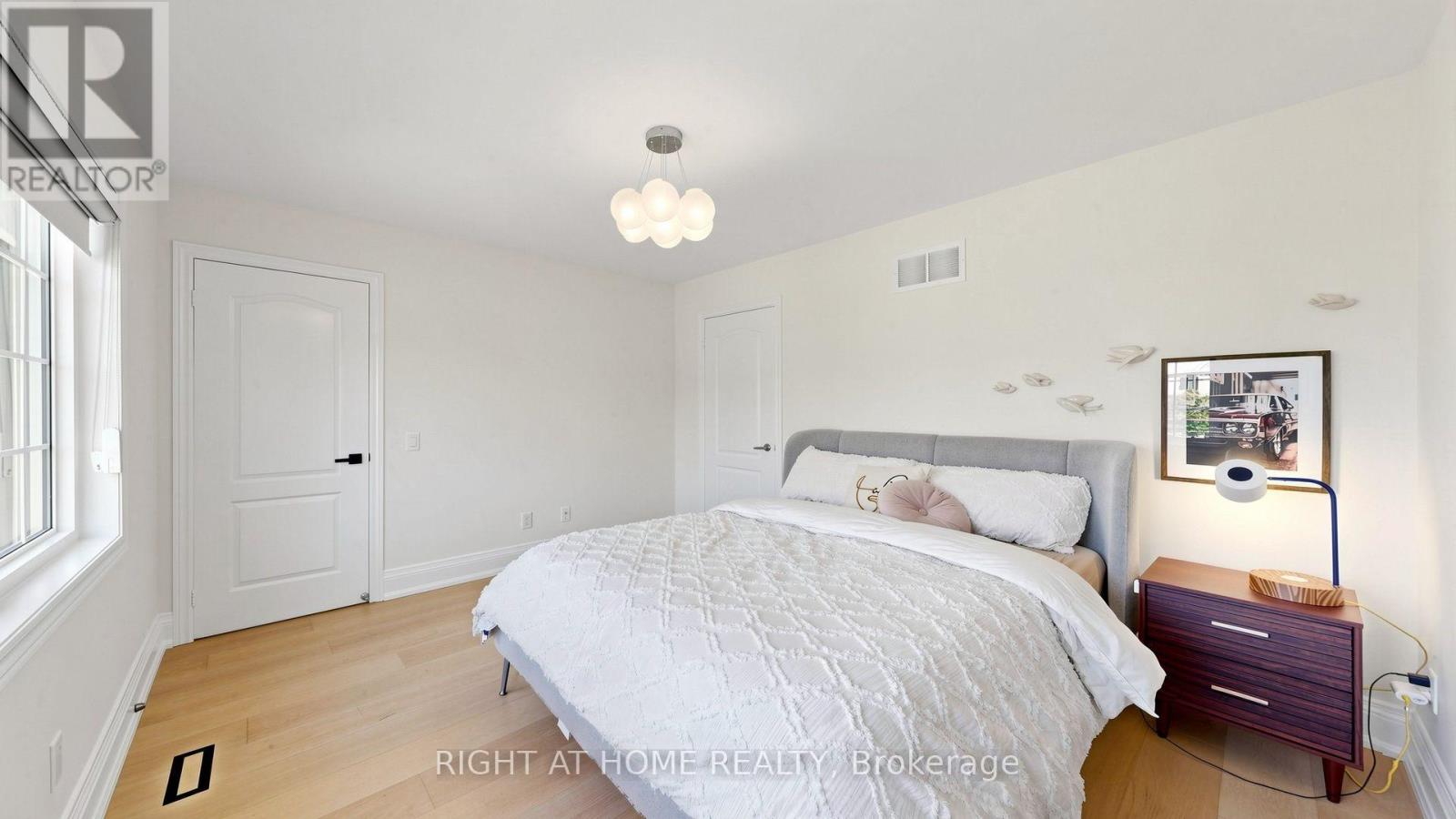 19 HEANEY COURT - 30