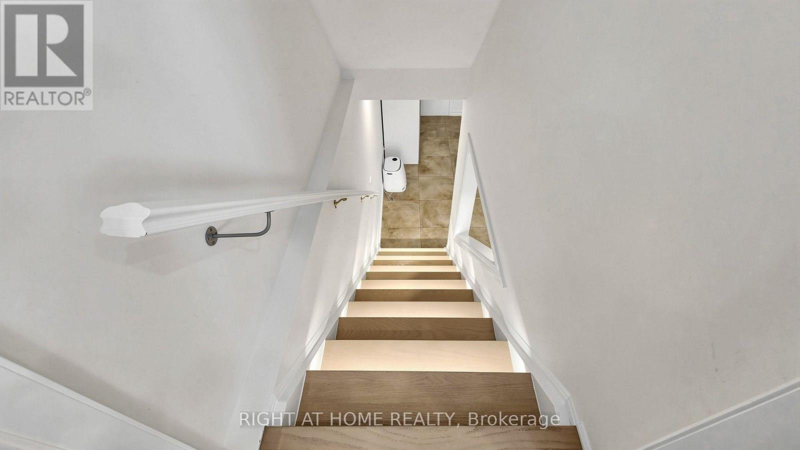 19 HEANEY COURT - 37