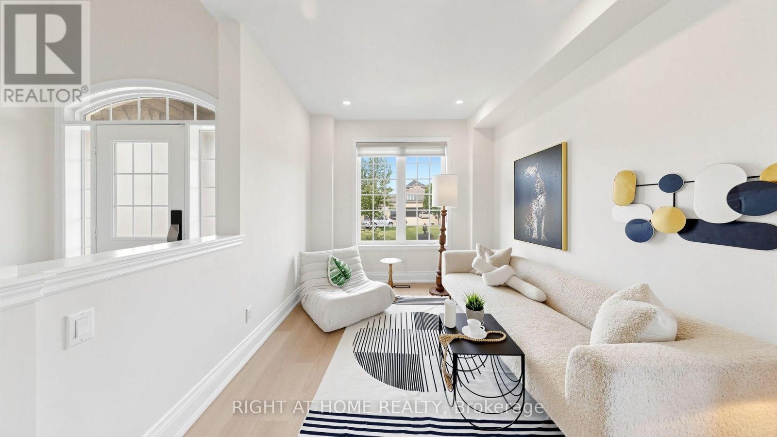 19 HEANEY COURT - 4