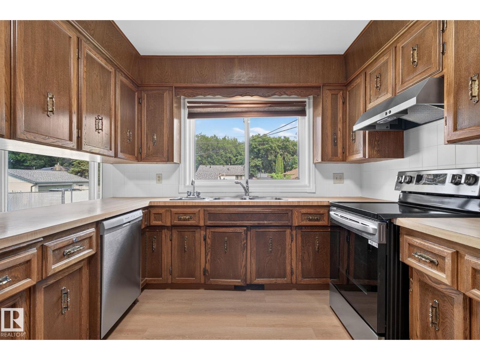 12121 42 ST NW - Image 20