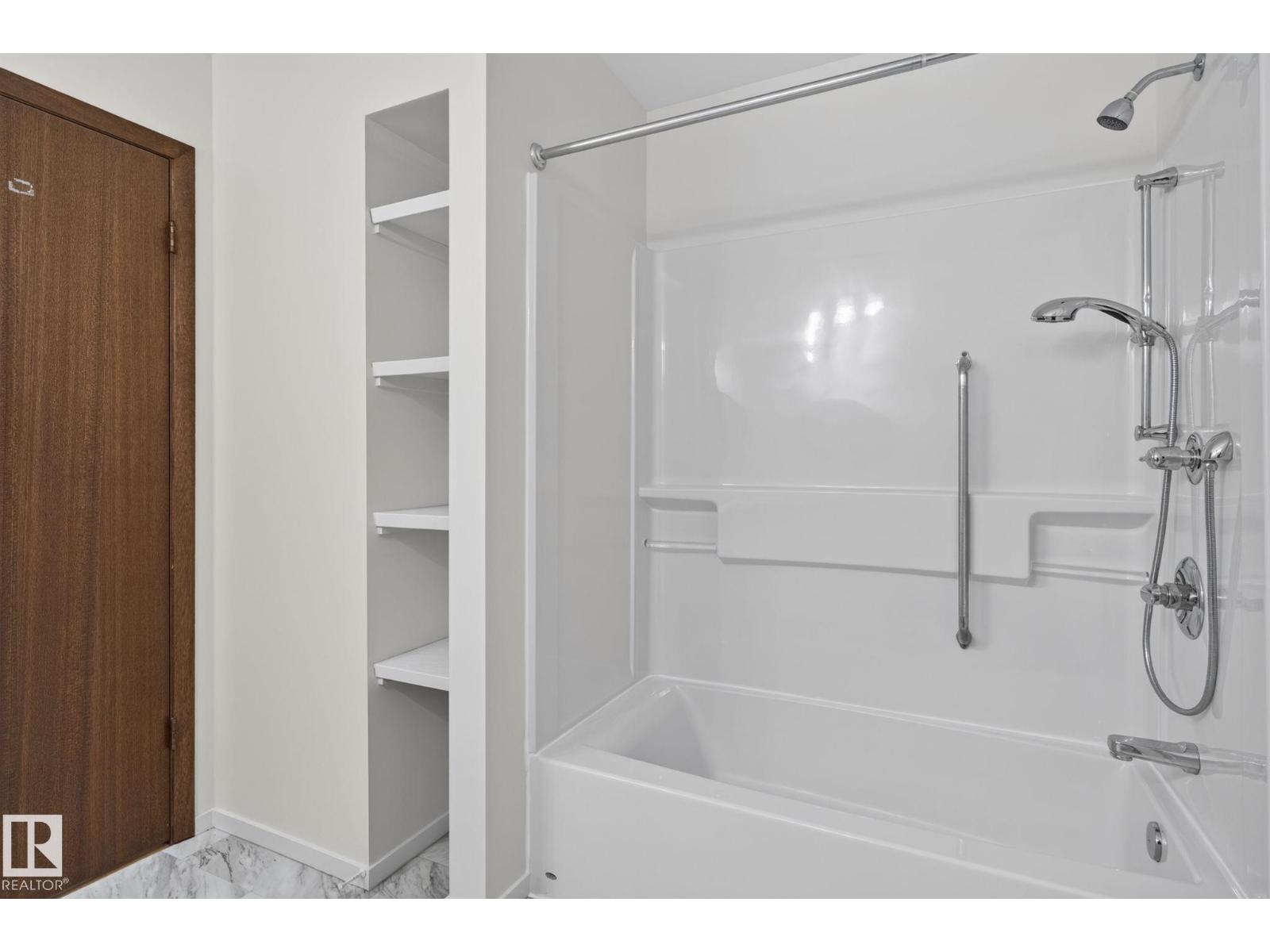 12121 42 ST NW - Image 58