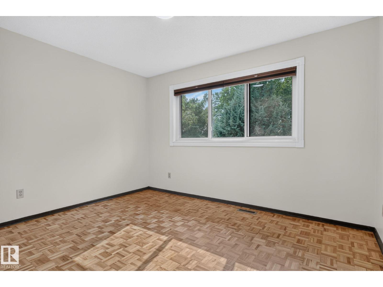 12121 42 ST NW - Image 55