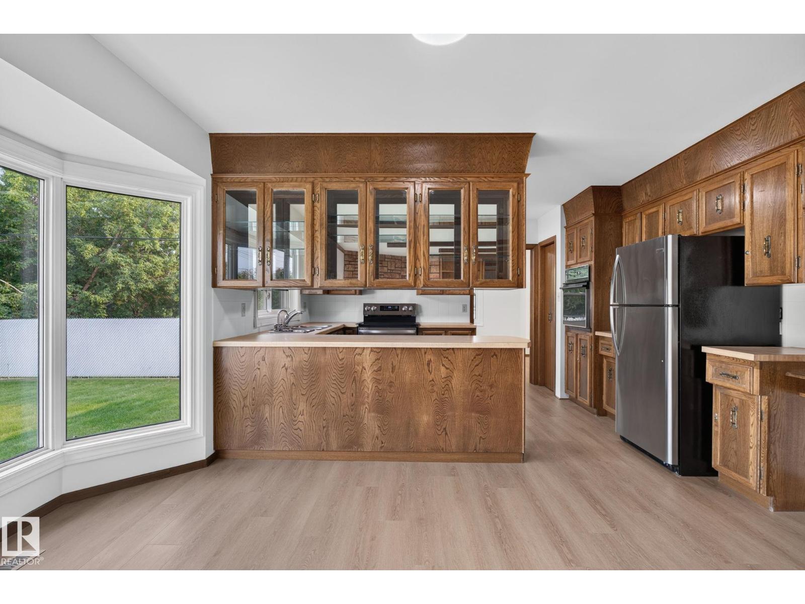 12121 42 ST NW - Image 30