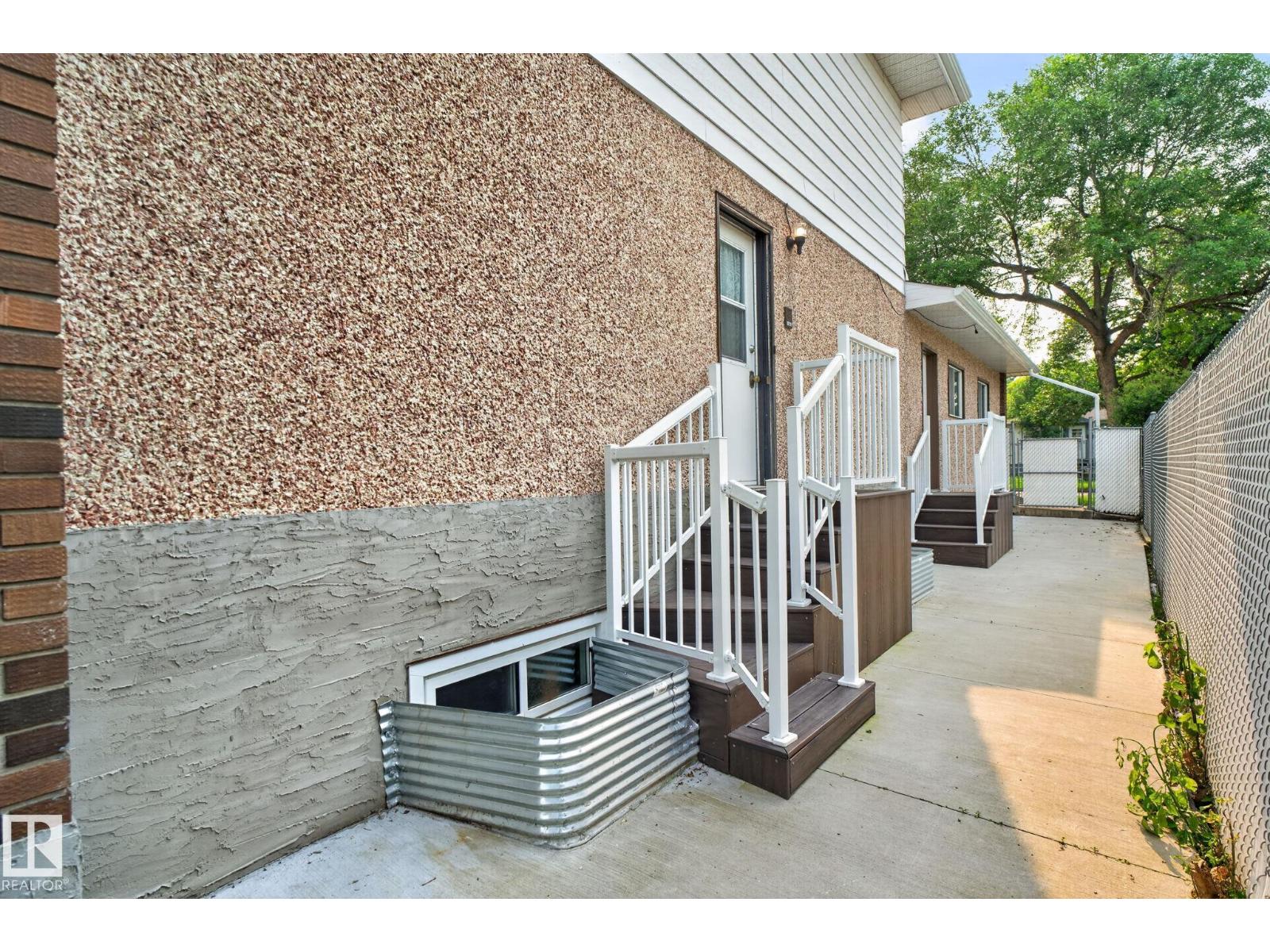 12121 42 ST NW - Image 35