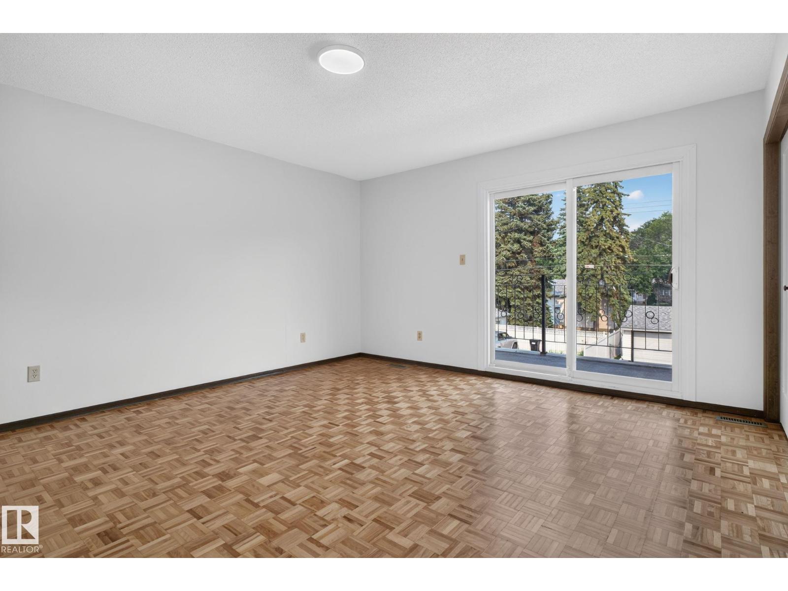 12121 42 ST NW - Image 45