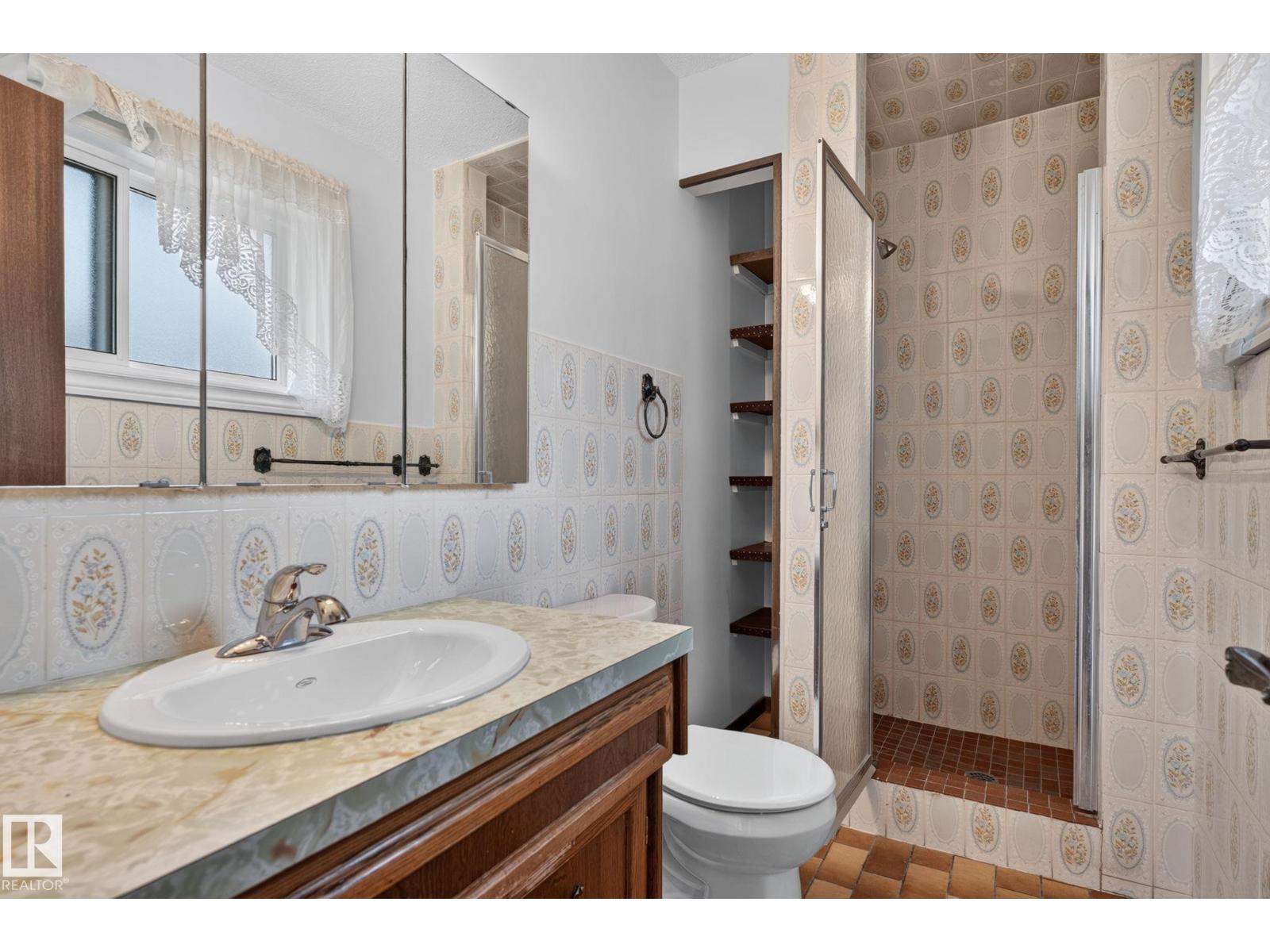 12121 42 ST NW - Image 48