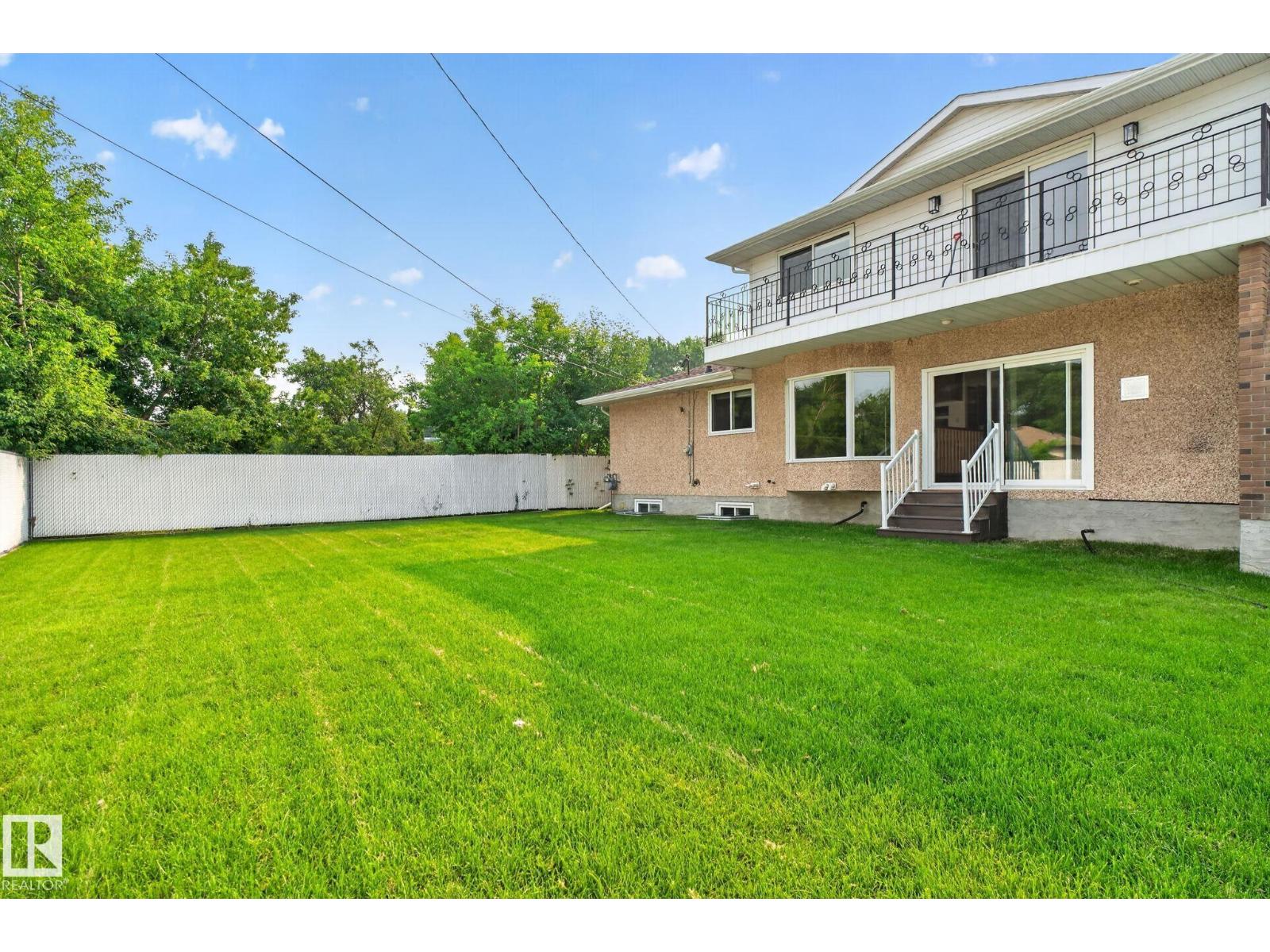 12121 42 ST NW - Image 71