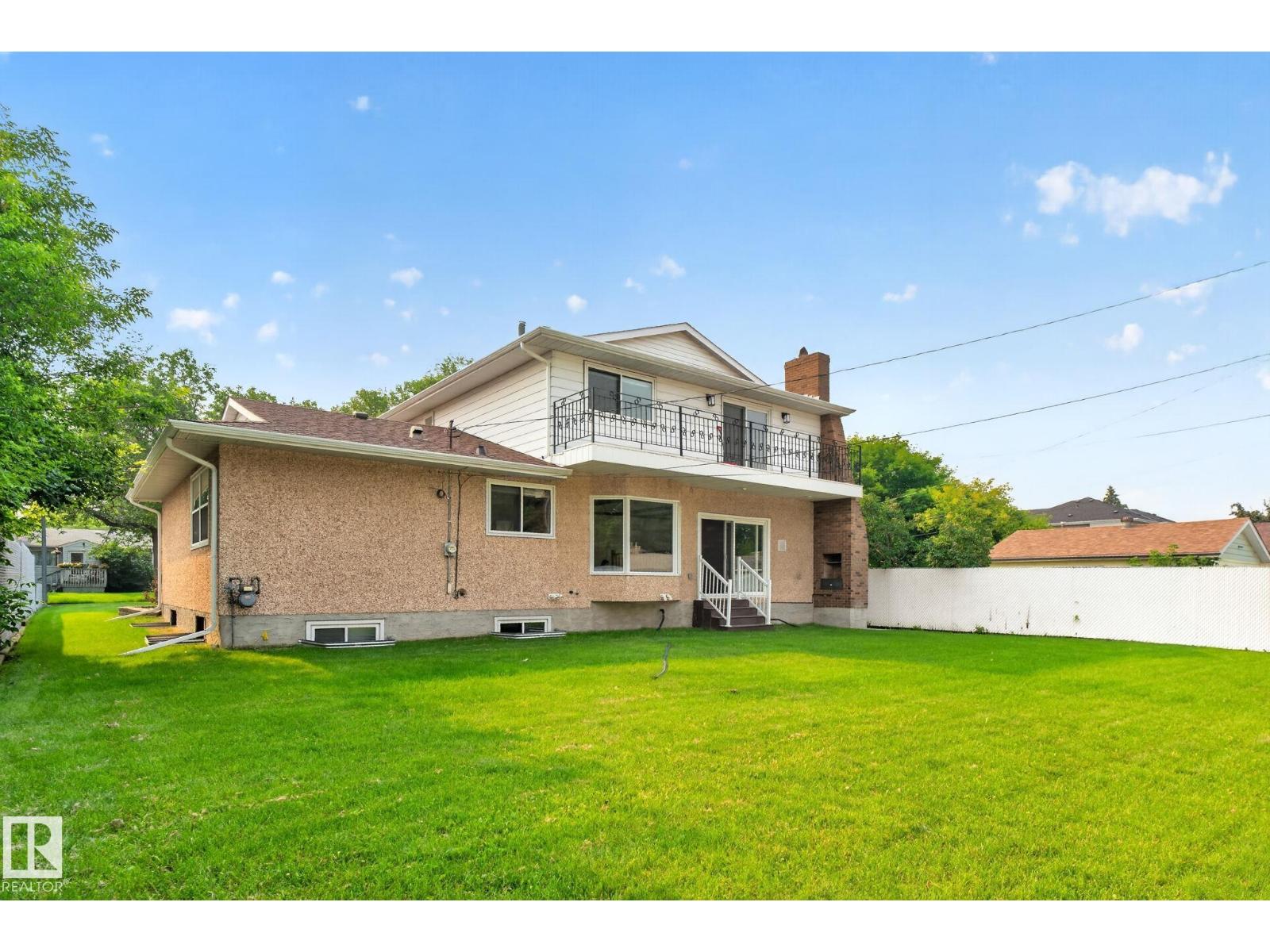 12121 42 ST NW - Image 72