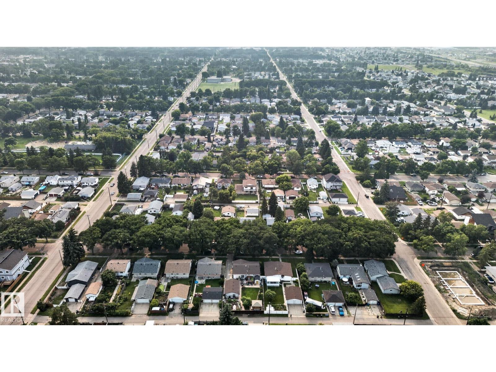 12121 42 ST NW - Image 69