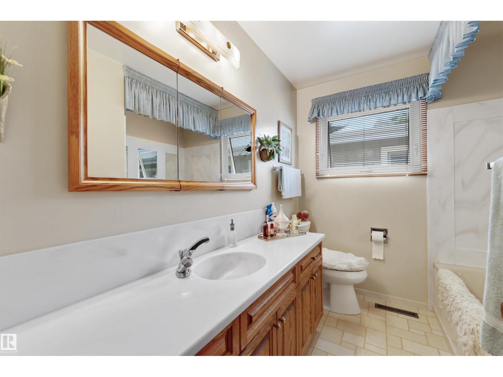 4120 120 ST NW - 17