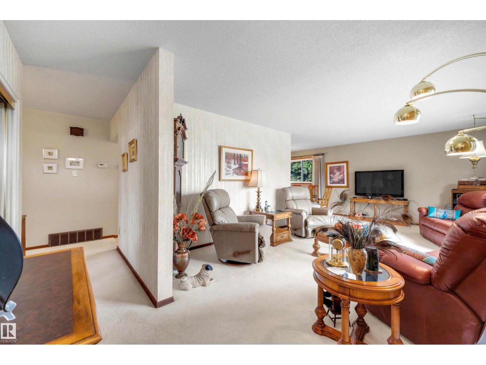 4120 120 ST NW - 3