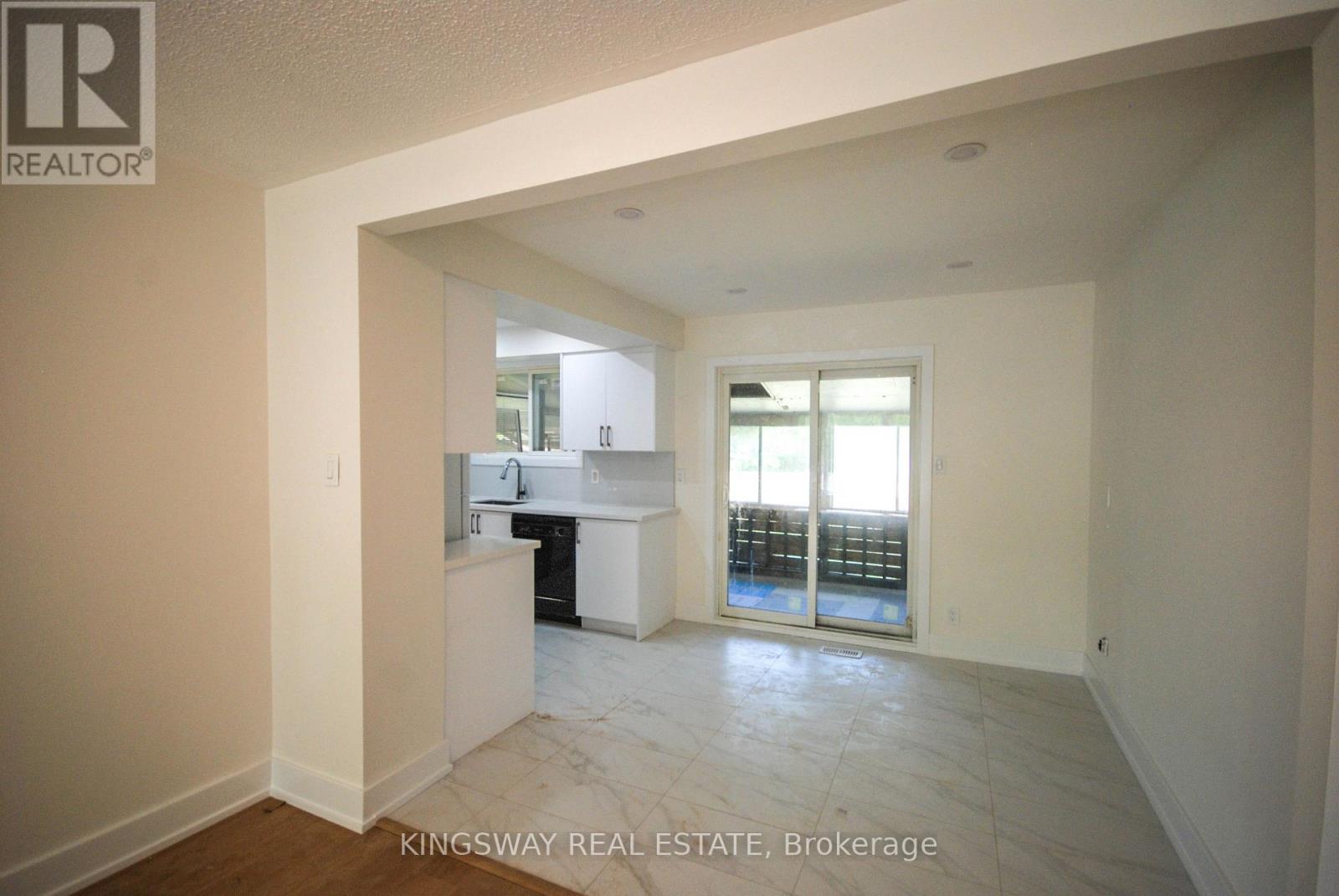24 ARCHDEKIN DRIVE - 10
