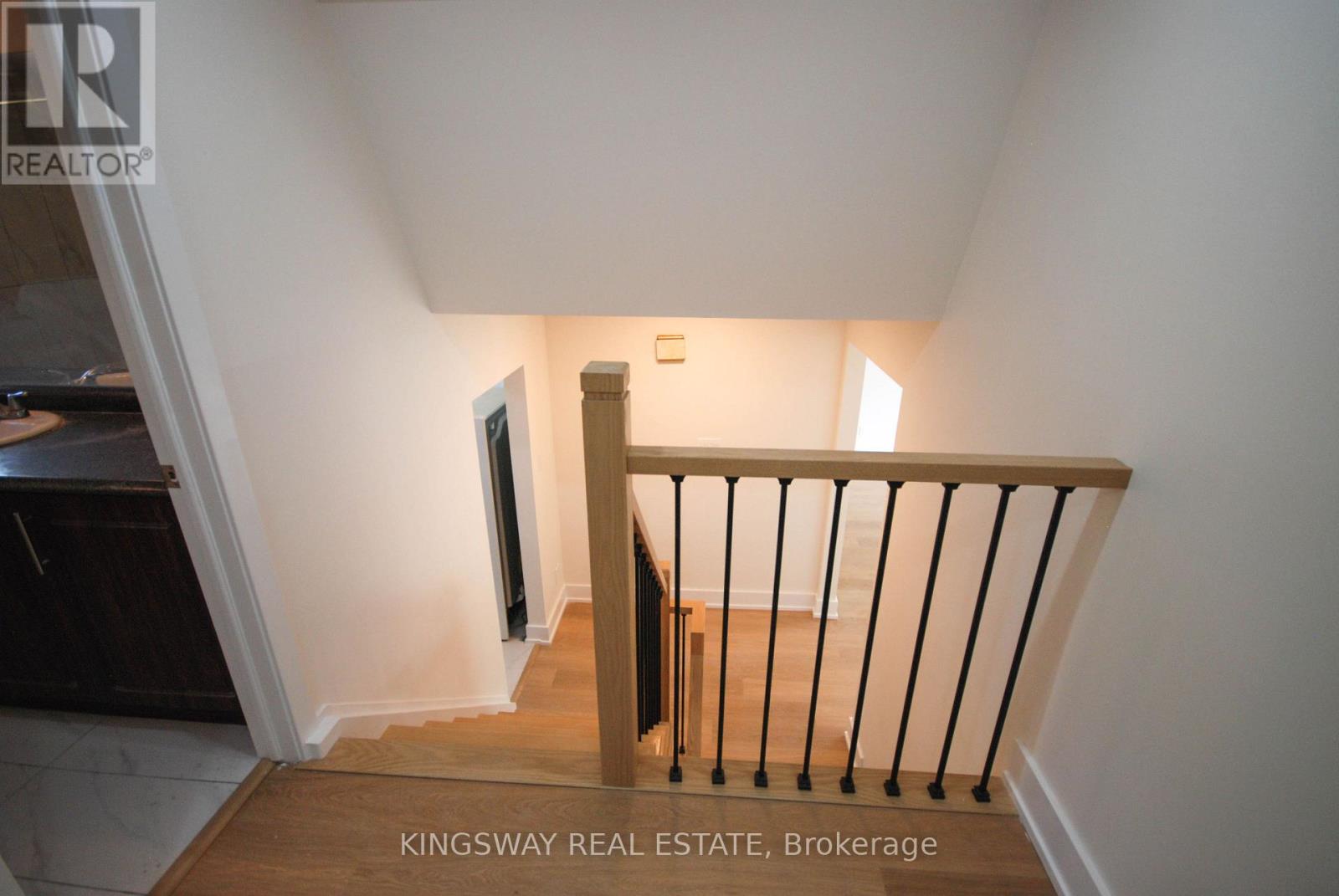 24 ARCHDEKIN DRIVE - 15