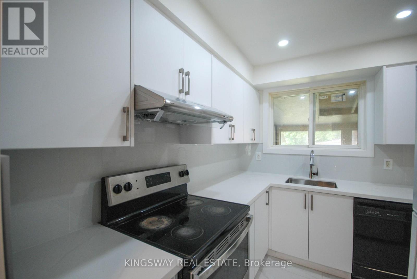 24 ARCHDEKIN DRIVE - 7