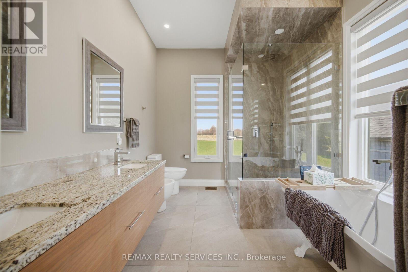 9522 WELLINGTON 22 ROAD - 28