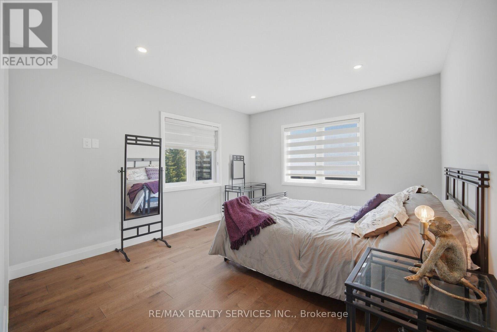 9522 WELLINGTON 22 ROAD - 34