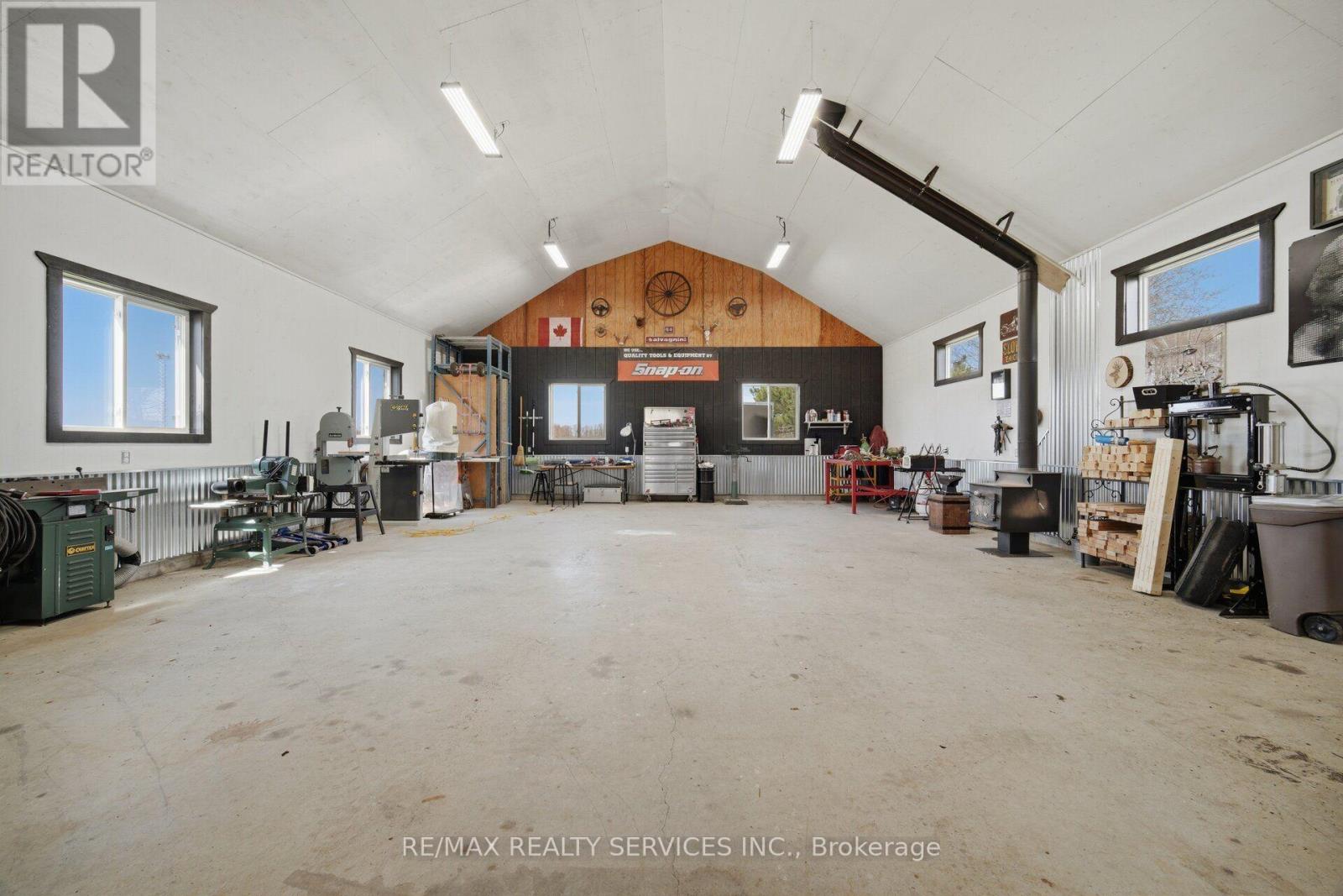 9522 WELLINGTON 22 ROAD - 43