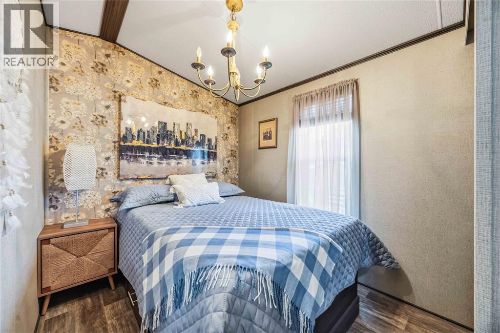 #13 2891 Old Lakeshore ROAD - 22