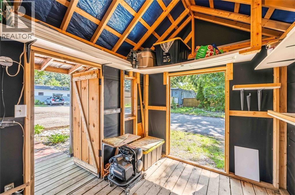 #13 2891 Old Lakeshore ROAD - Image 33