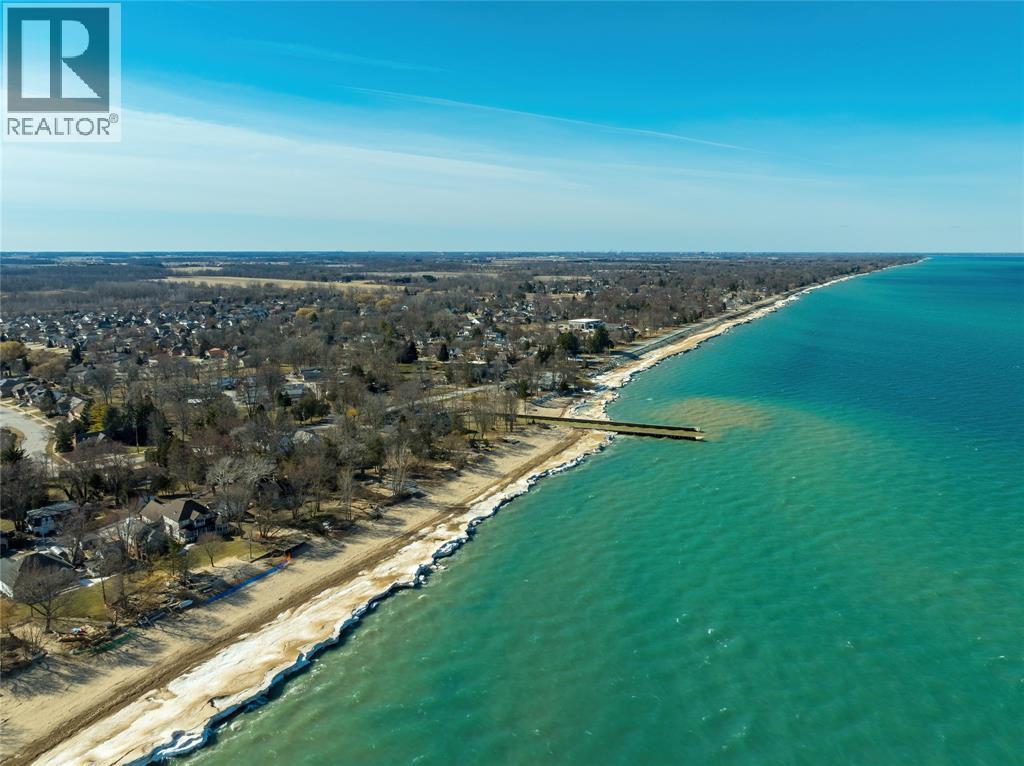#13 2891 Old Lakeshore ROAD - 40