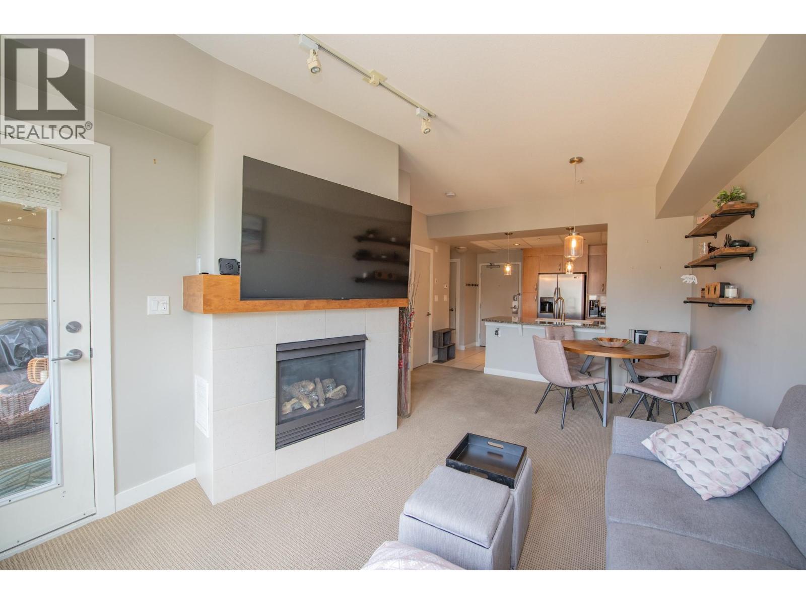 #1213 7343 Okanagan Landing Road - 16