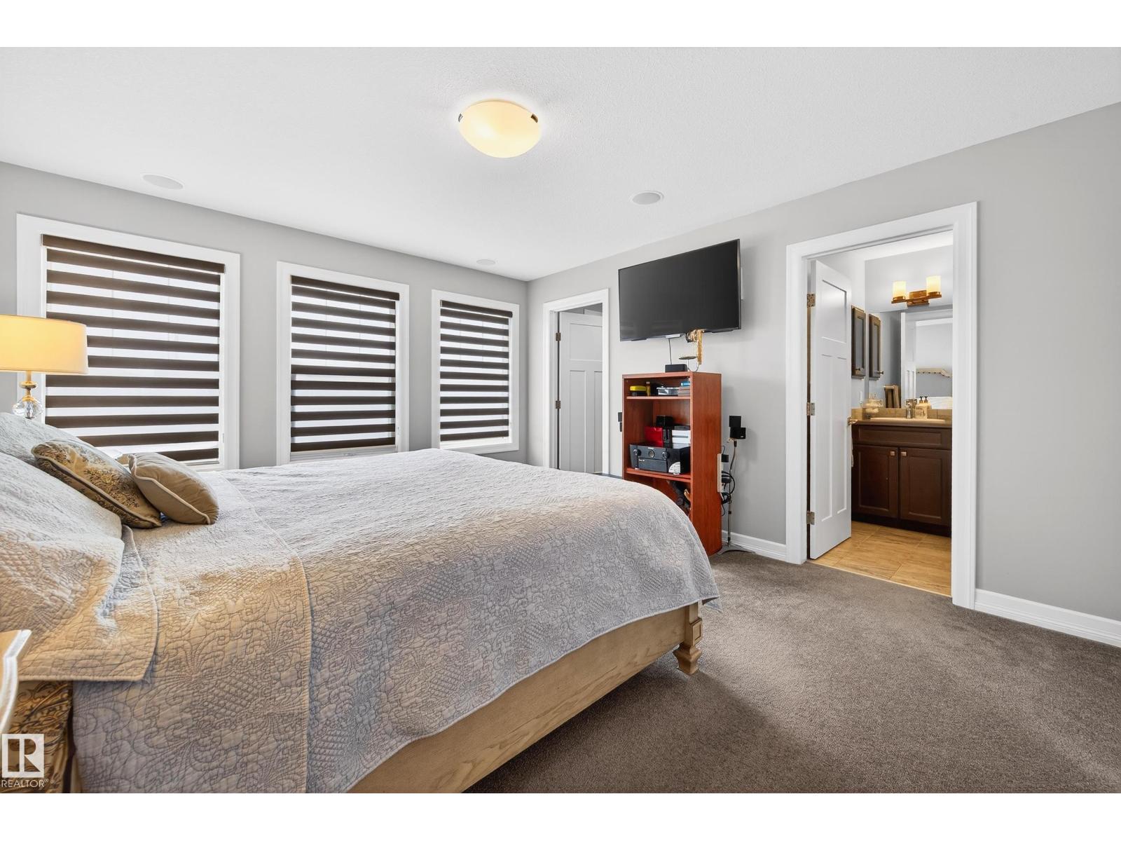 3306 HILTON CR NW - 21