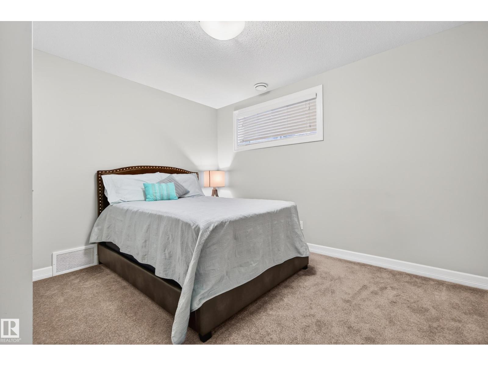 3306 HILTON CR NW - 39