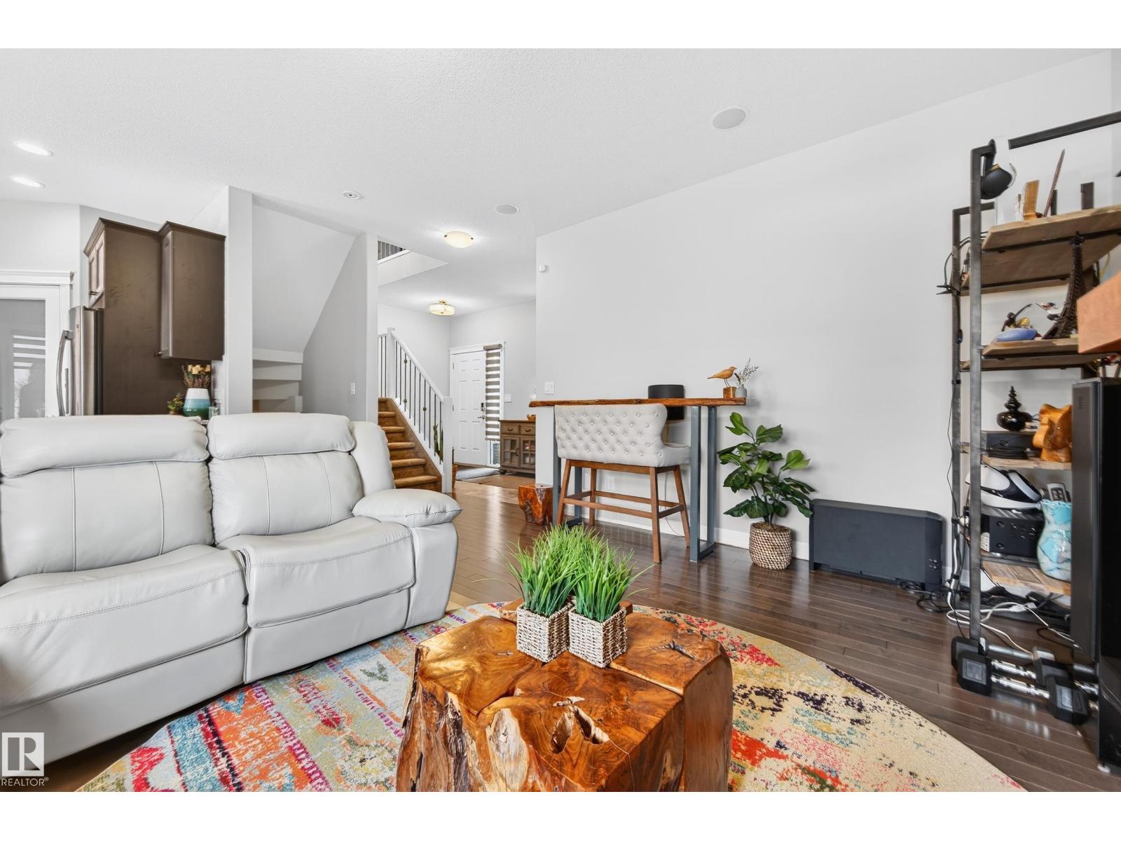 3306 HILTON CR NW - 8