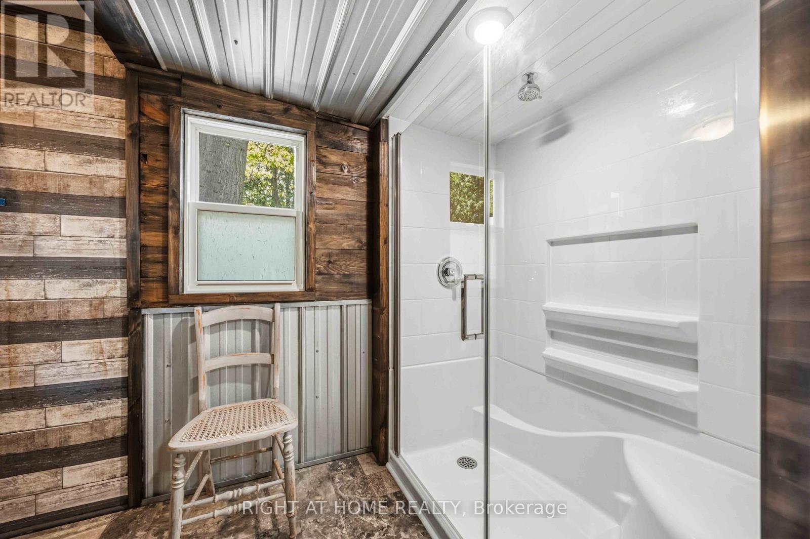2891 OLD LAKESHORE ROAD - 21