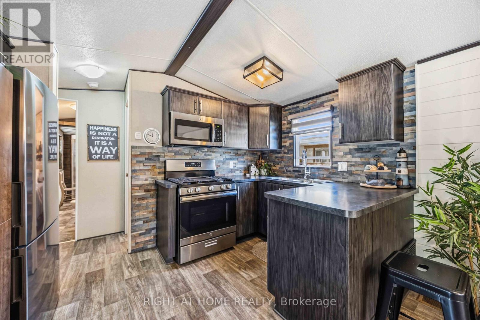 2891 OLD LAKESHORE ROAD - 14