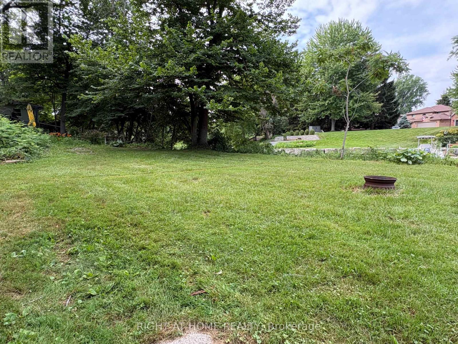2891 OLD LAKESHORE ROAD - 38
