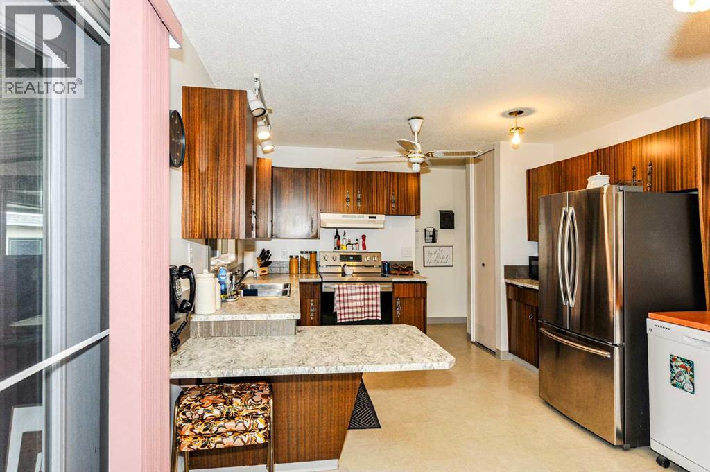 6314 44A Avenue - 12