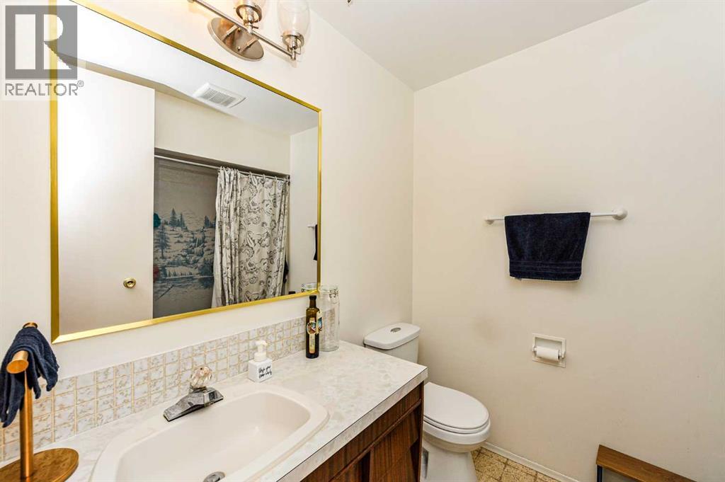 6314 44A Avenue - 23