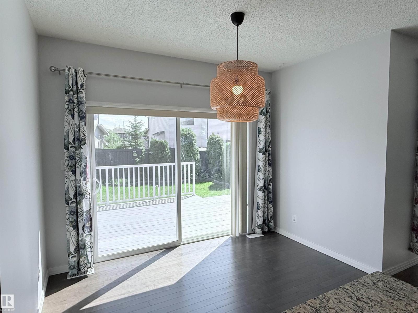 7819 173 AV NW - 14