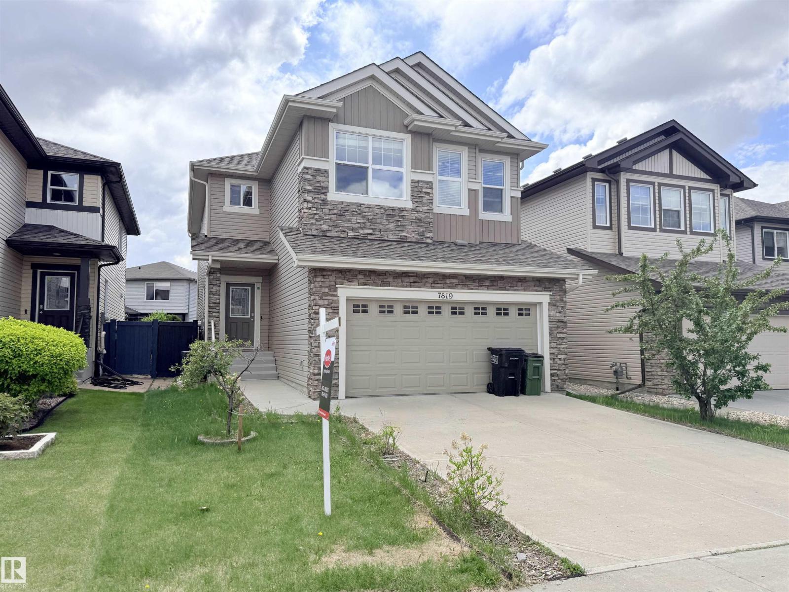 7819 173 AV NW - 1