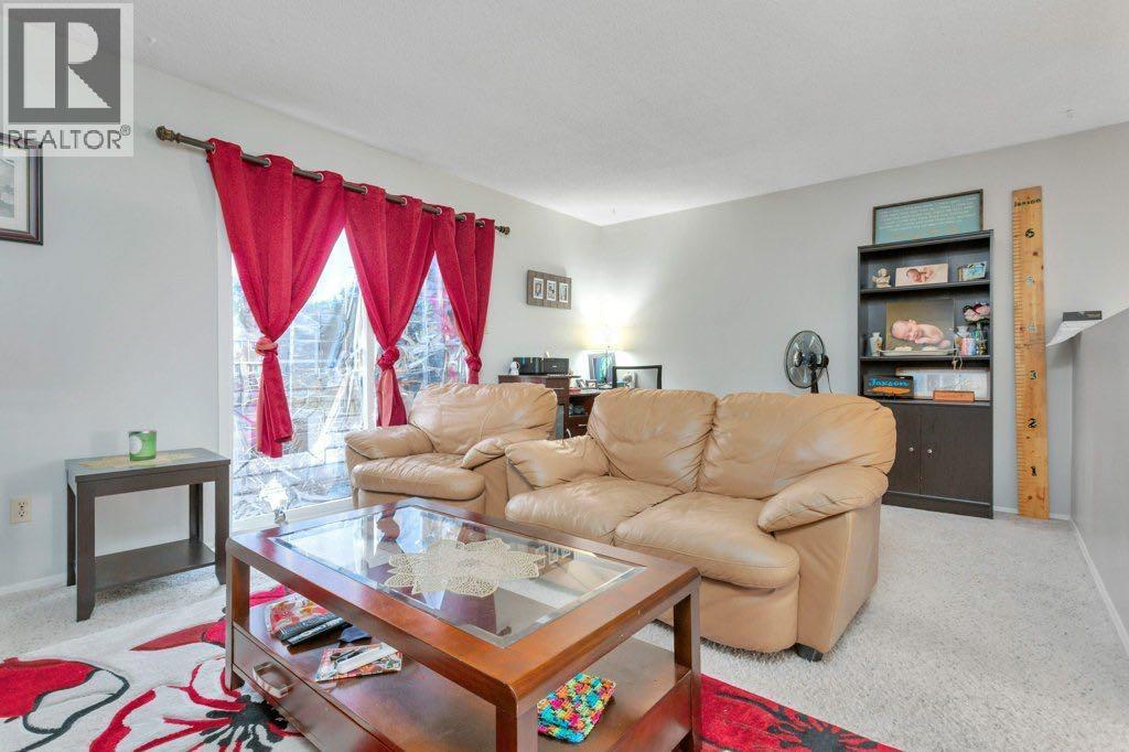 5924 & 5926 63 Street - 25