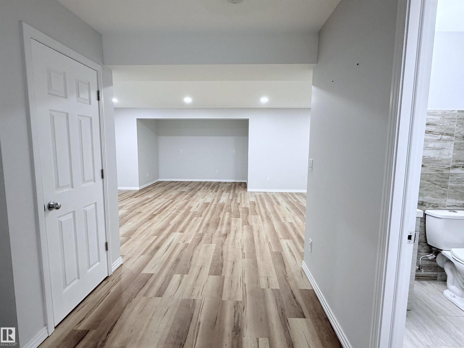 7819 173 AV NW - 53
