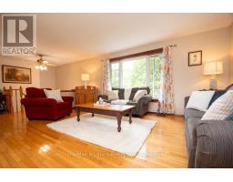 Bedroom 2 - 421 Ogemah Road, Kawartha Lakes, ON K0M2C0 Photo 8