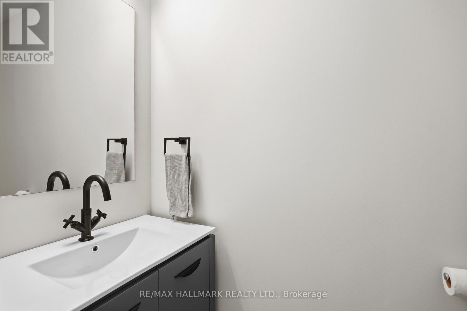 #1811 57 ST JOSEPH STREET - Image 11