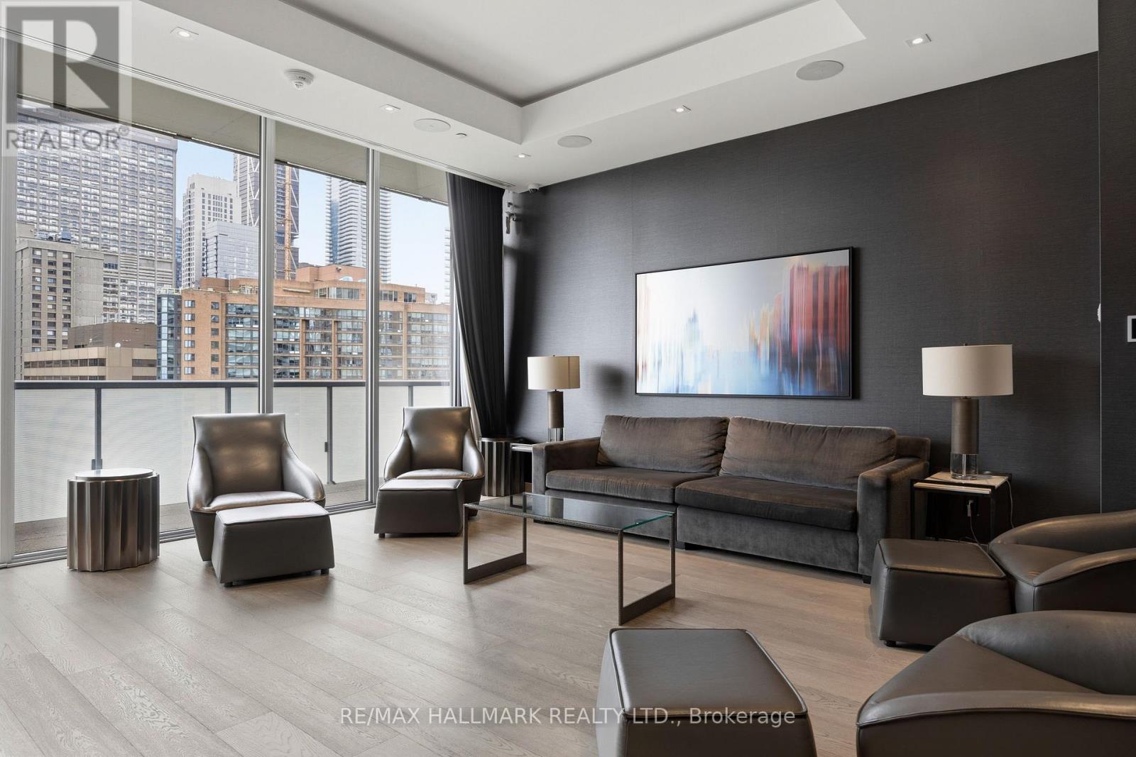 #1811 57 ST JOSEPH STREET - Image 29