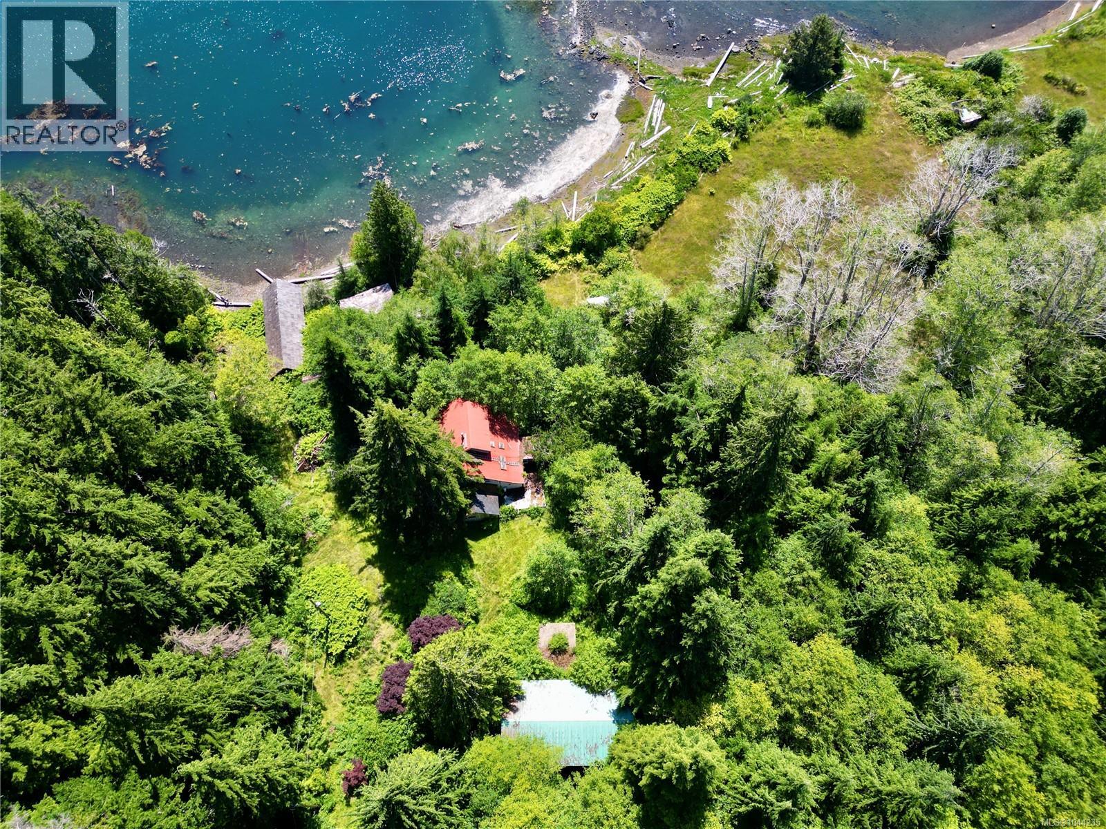 245 Quatsino Rd - 58