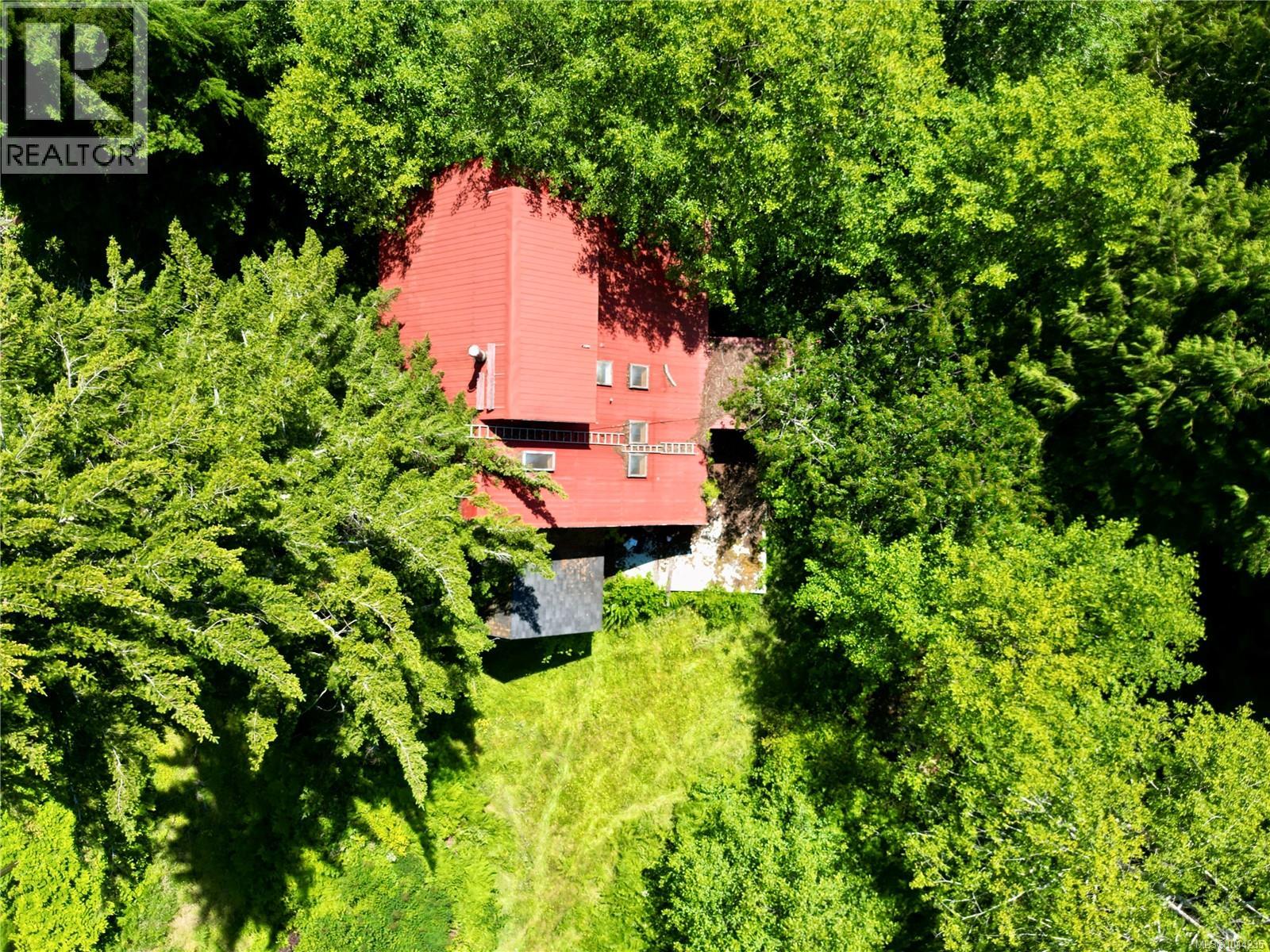 245 Quatsino Rd - 61