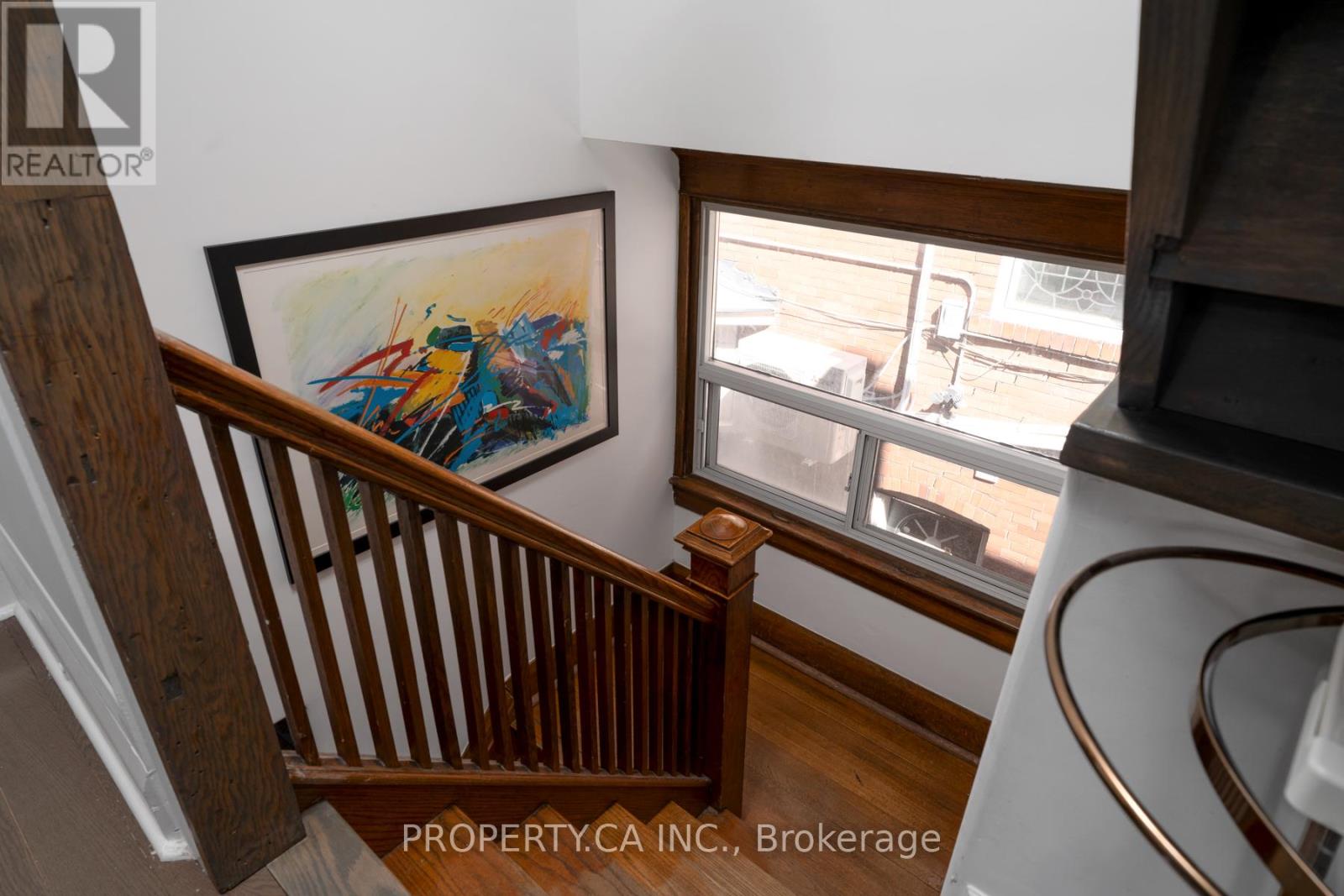 9 FAIRVIEW AVENUE - 11