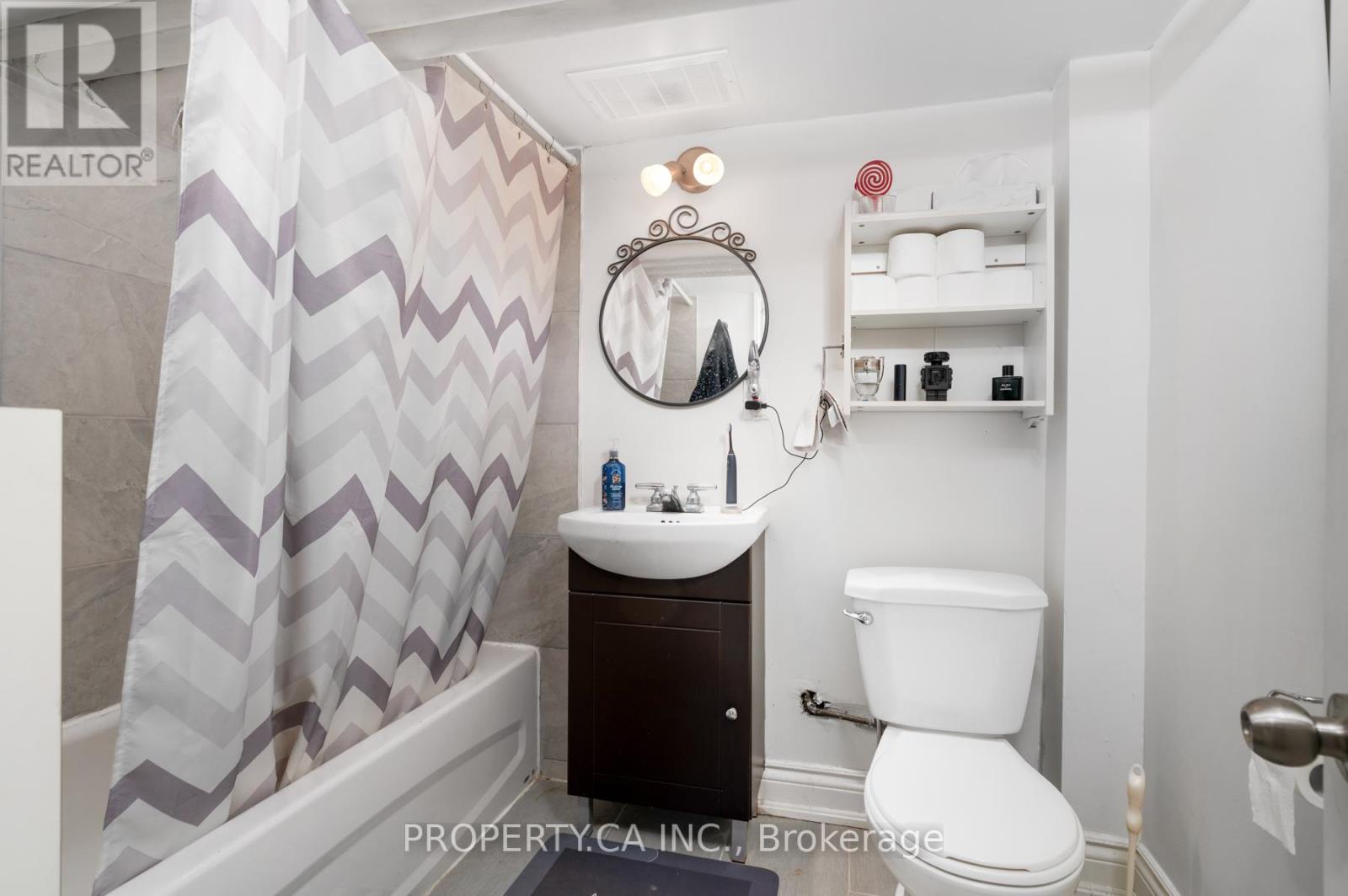 9 FAIRVIEW AVENUE - 28